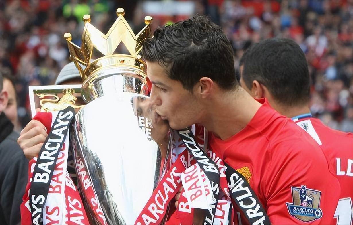 华体会下载-巴萨轻取AC米兰，C罗梅开二度足总杯